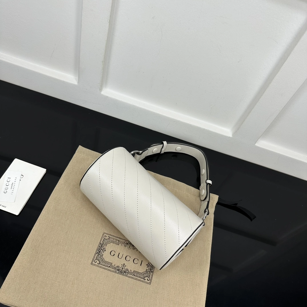 Unique Gucci Round Bags 72534