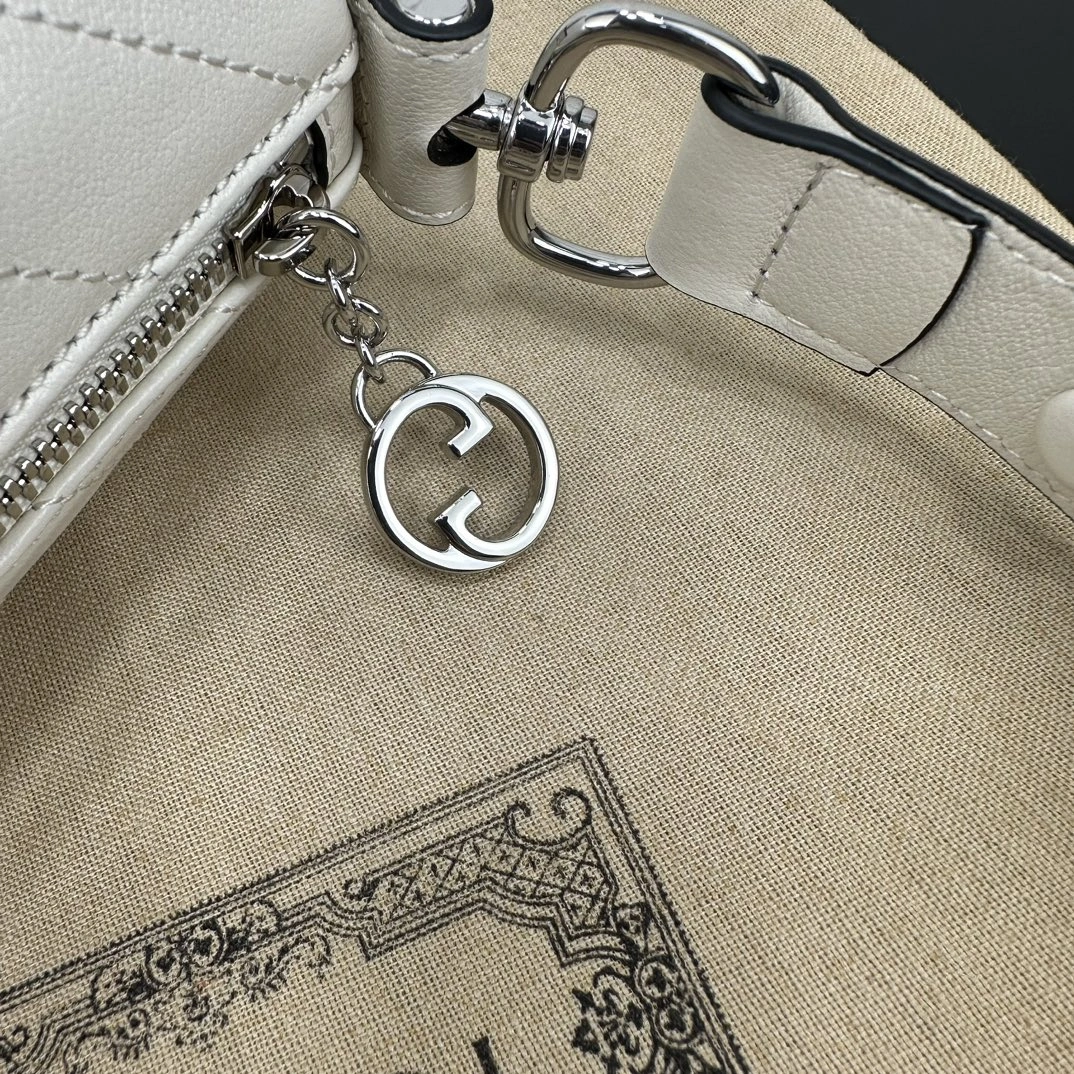Unique Gucci Round Bags 72534