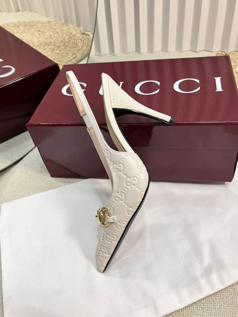 Gucci Sandals Sophisticated 25062
