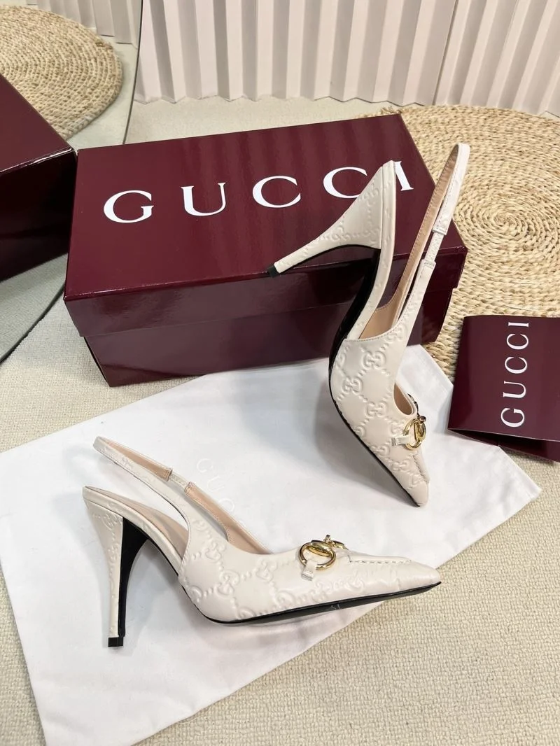Gucci Sandals Sophisticated 25062