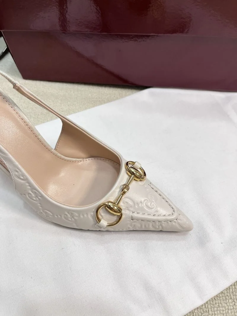 Gucci Sandals Sophisticated 25062