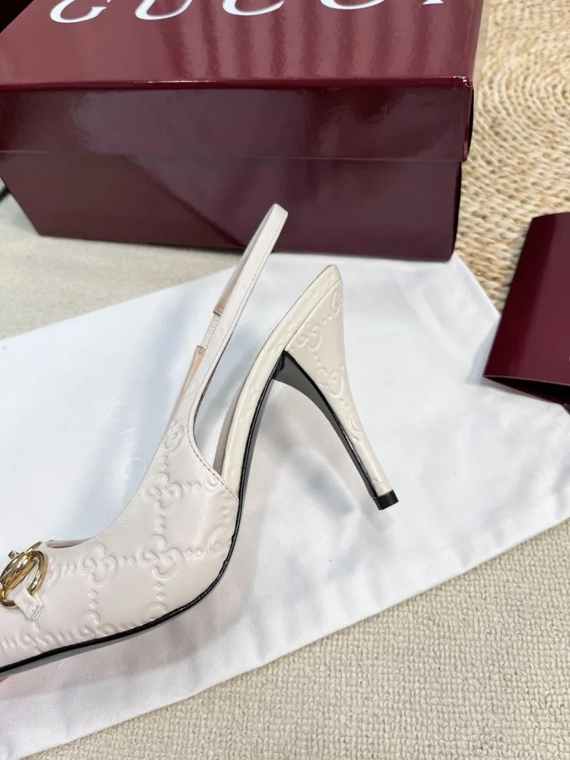 Gucci Sandals Sophisticated 25062