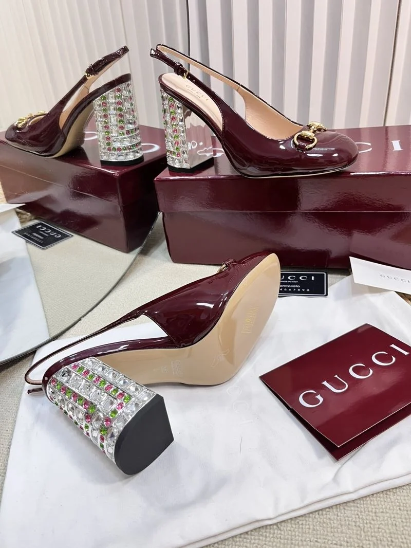Sophisticated Gucci Sandals 25058