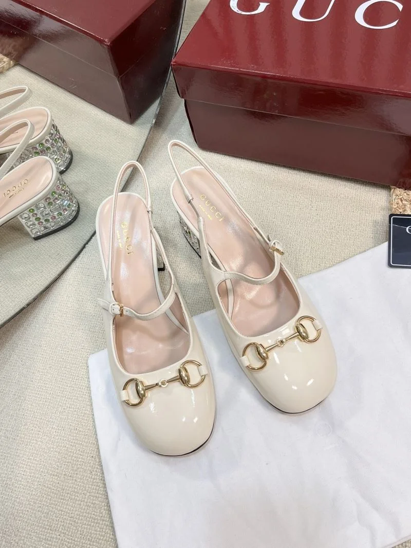Resilient Gucci Sandals 25057