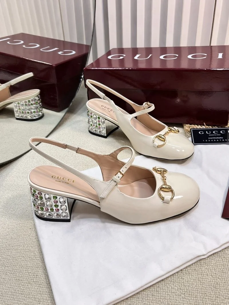 Resilient Gucci Sandals 25057