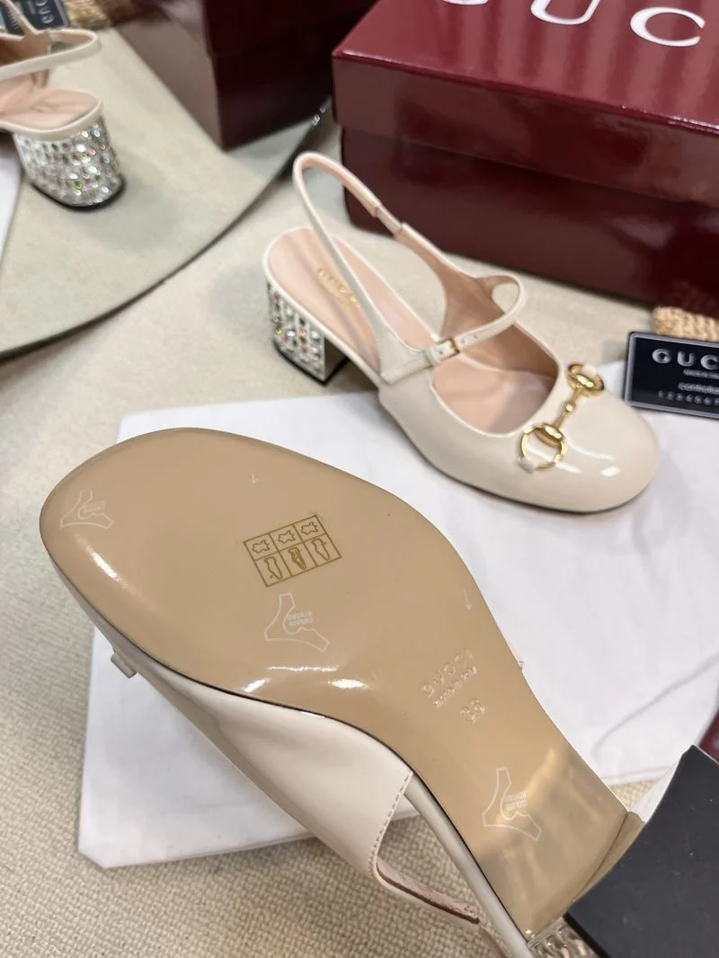Resilient Gucci Sandals 25057