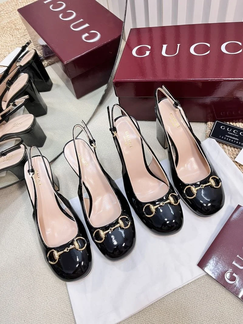 Fashionable Gucci Sandals 25045