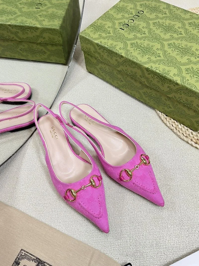 Gucci Sandals WeatherProof 25038