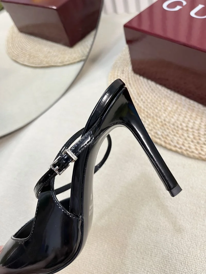 Breathable Gucci Sandals 25063