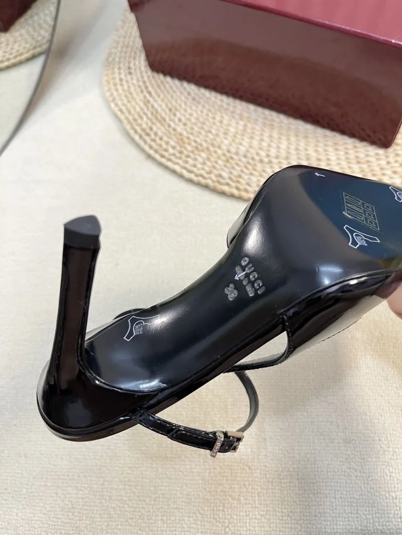 Breathable Gucci Sandals 25063