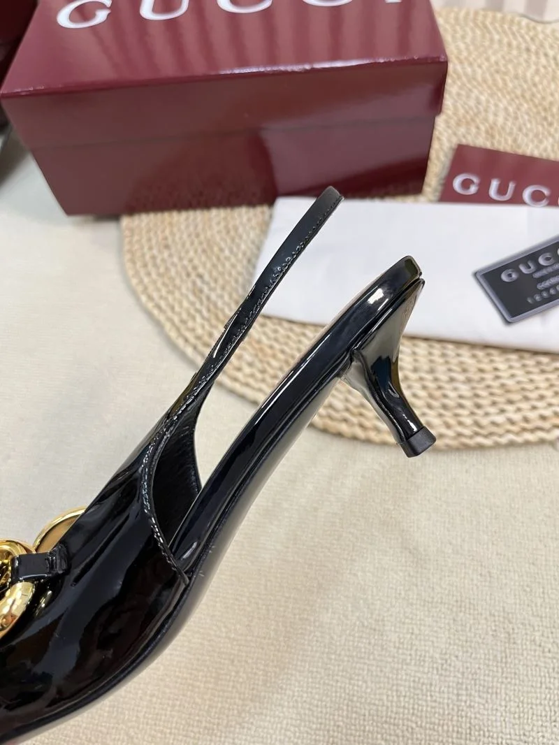 Stretchable Gucci Sandals 25122