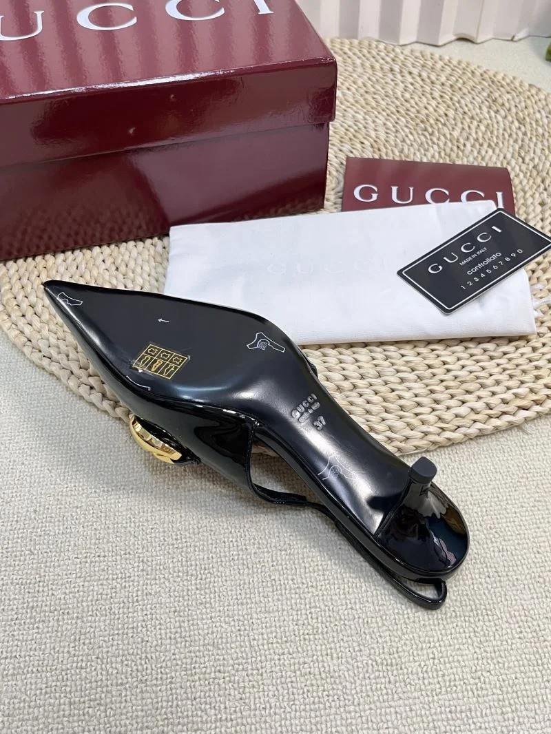 Stretchable Gucci Sandals 25122