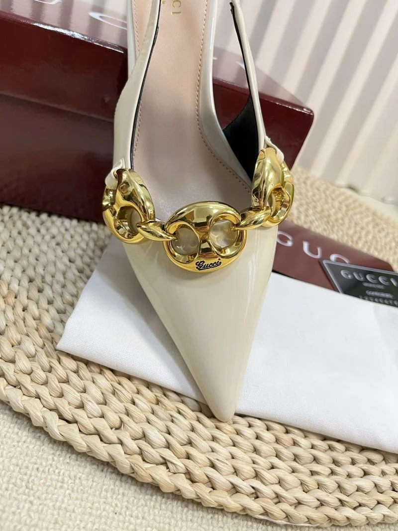 Comfortable Gucci Sandals 25099