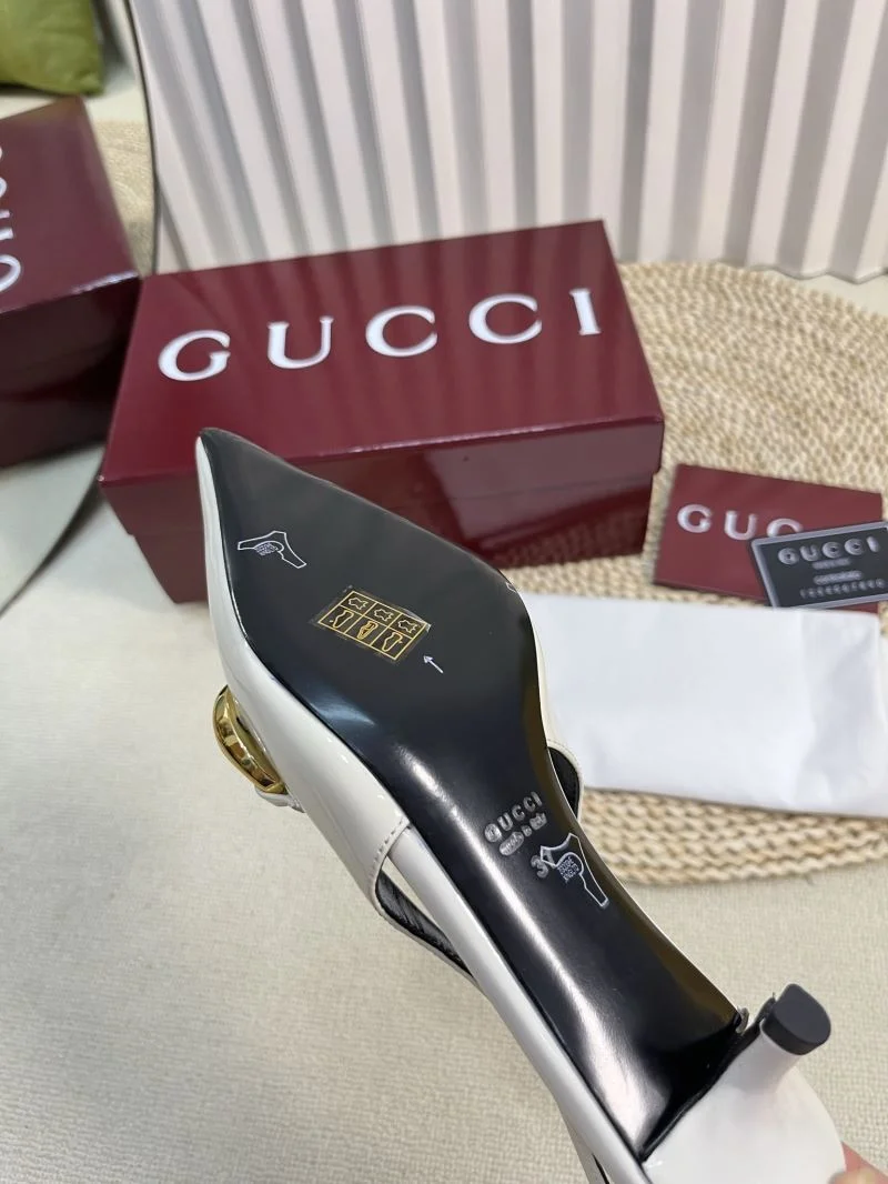 Comfortable Gucci Sandals 25099