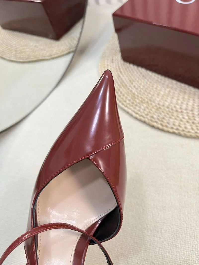 Gucci Sandals Refined 25027