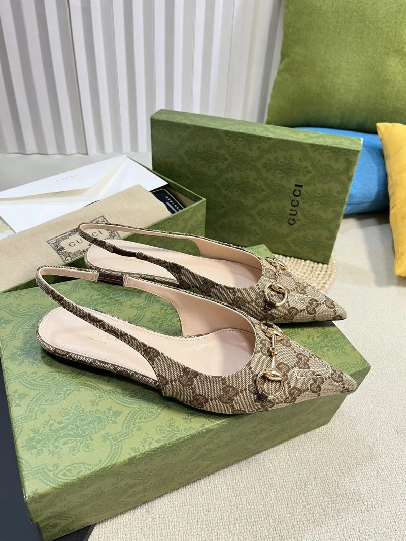 Stylish Gucci Sandals 25023