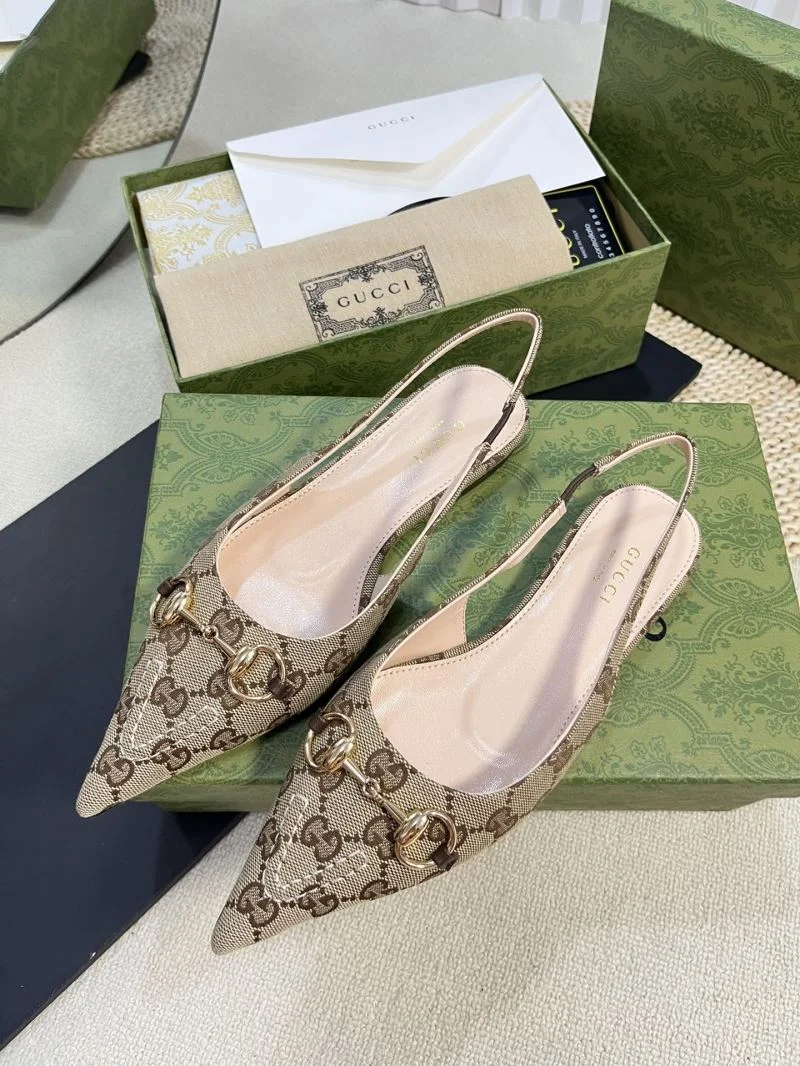 Stylish Gucci Sandals 25023