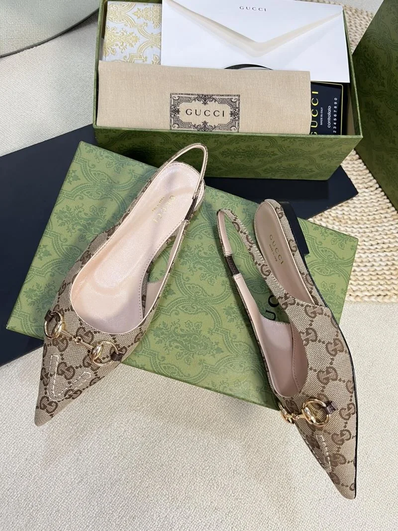 Stylish Gucci Sandals 25023