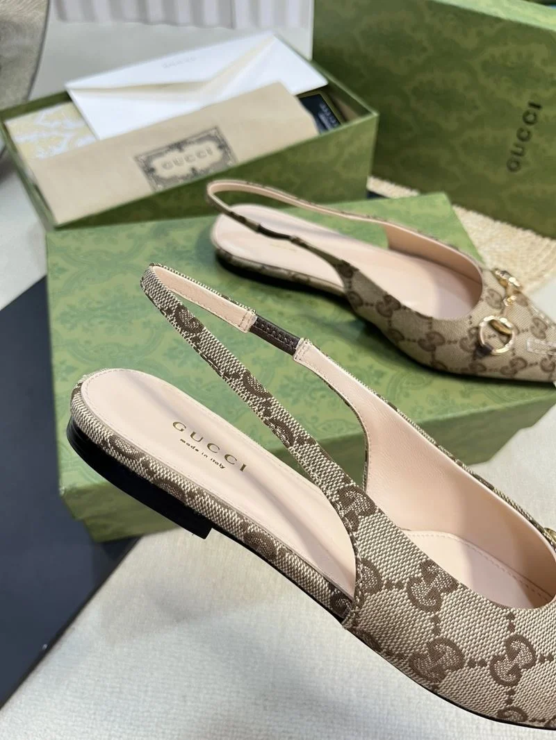 Stylish Gucci Sandals 25023