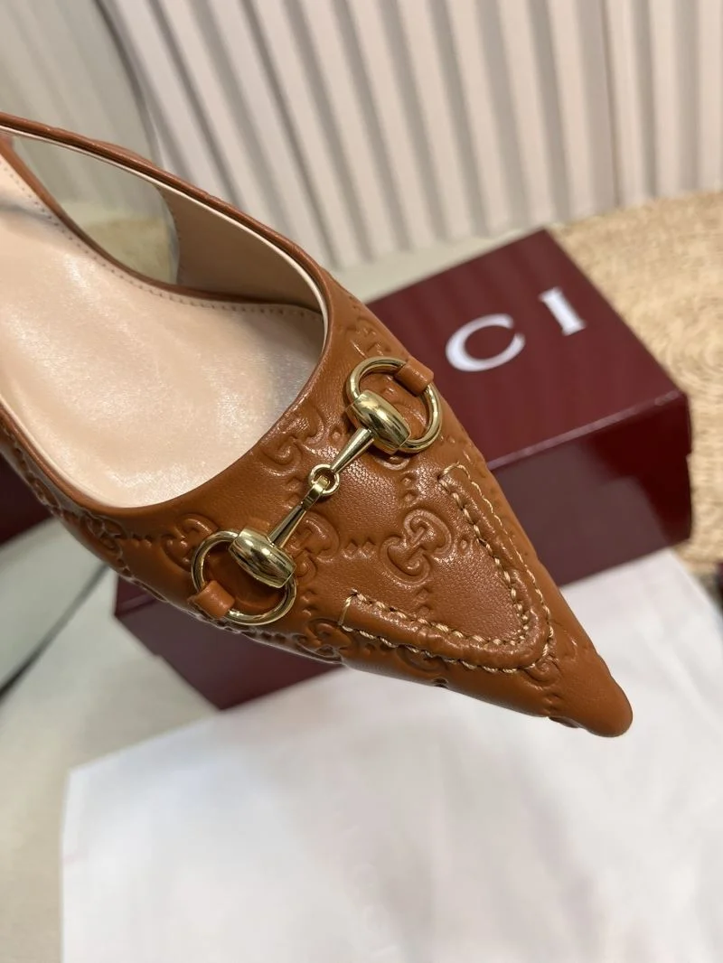 Lightweight Gucci Sandals 25010