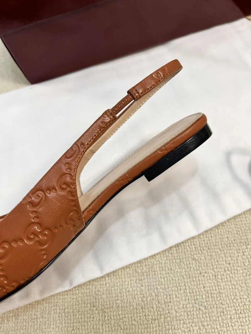 Lightweight Gucci Sandals 25010