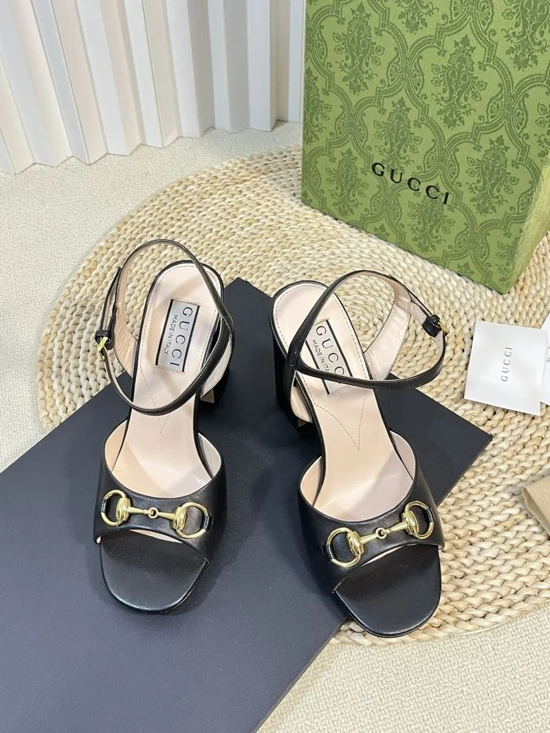 Gucci Sandals Supportive 25011