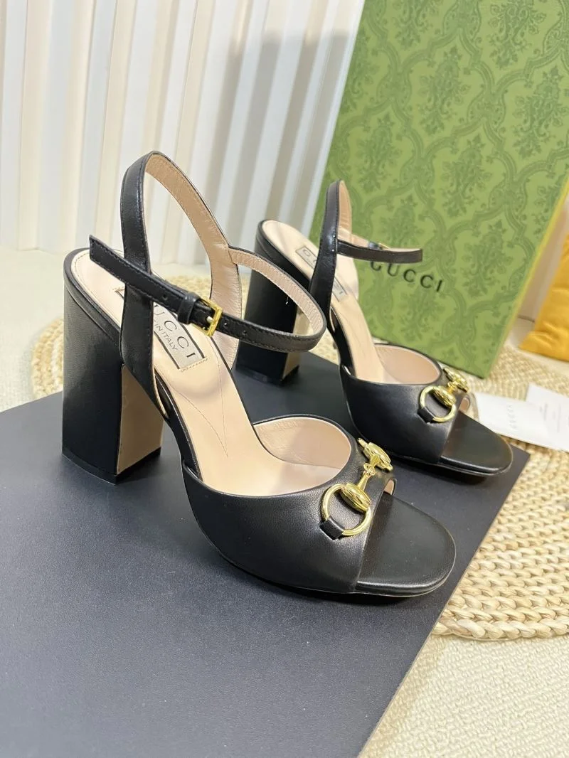 Gucci Sandals Supportive 25011
