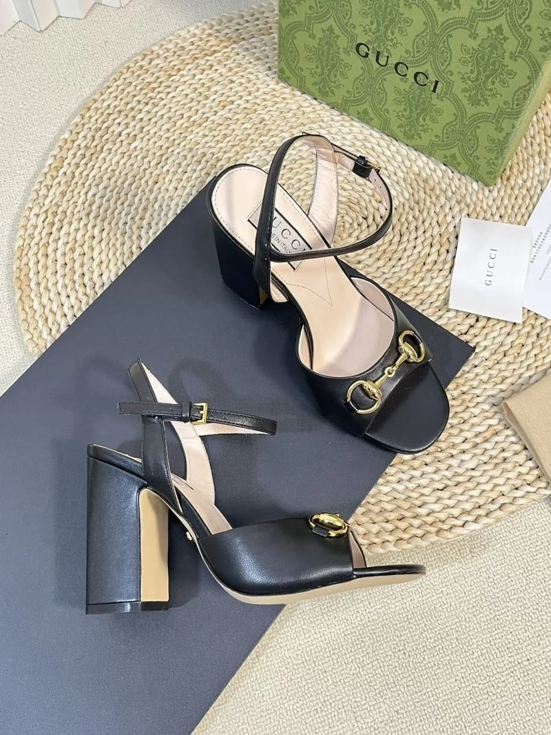Gucci Sandals Supportive 25011