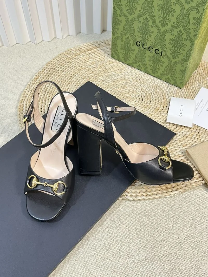 Gucci Sandals Supportive 25011