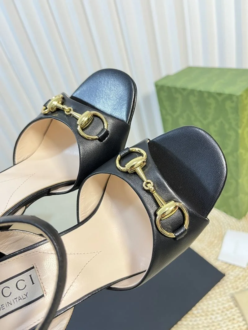 Gucci Sandals Supportive 25011