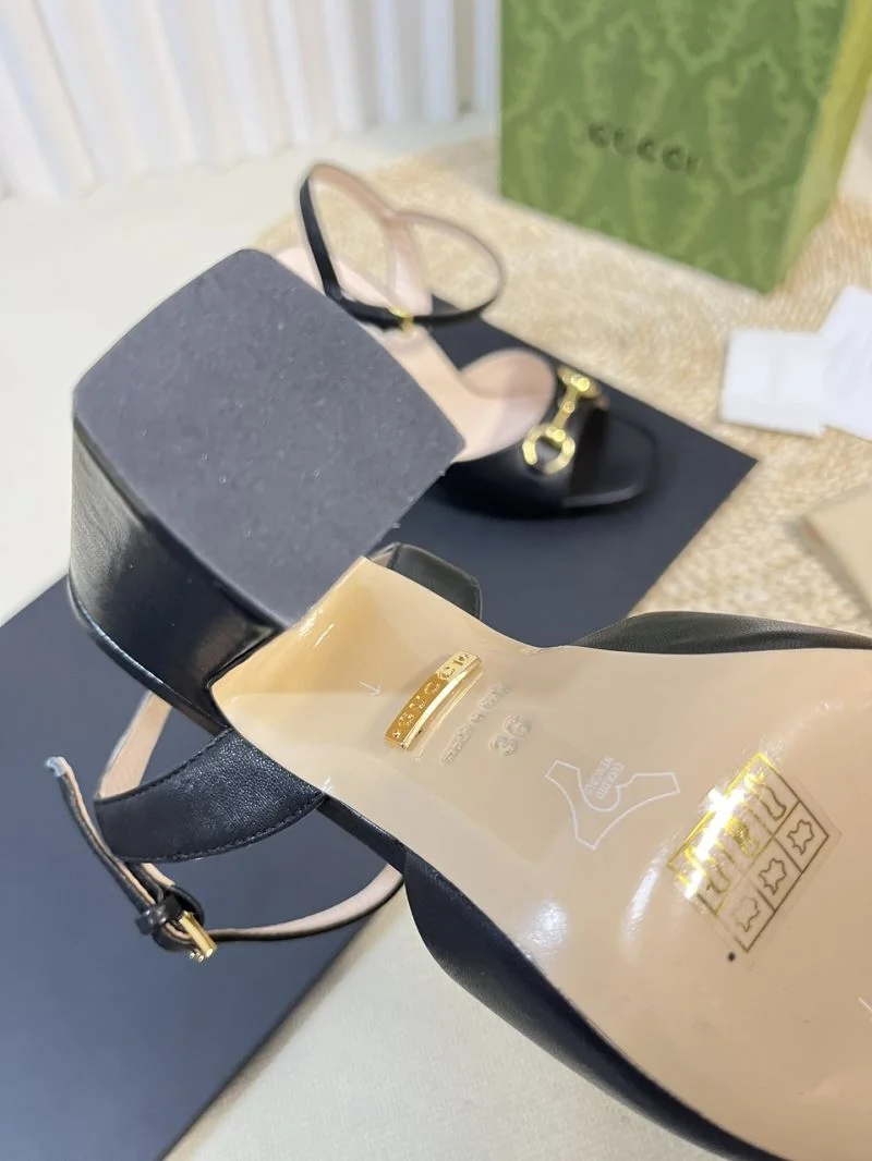 Gucci Sandals Supportive 25011