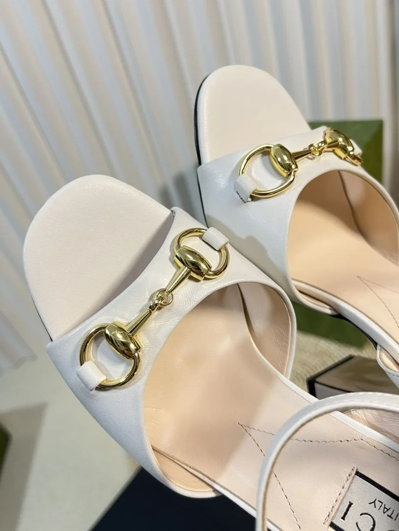 Lightweight Gucci Sandals 25012
