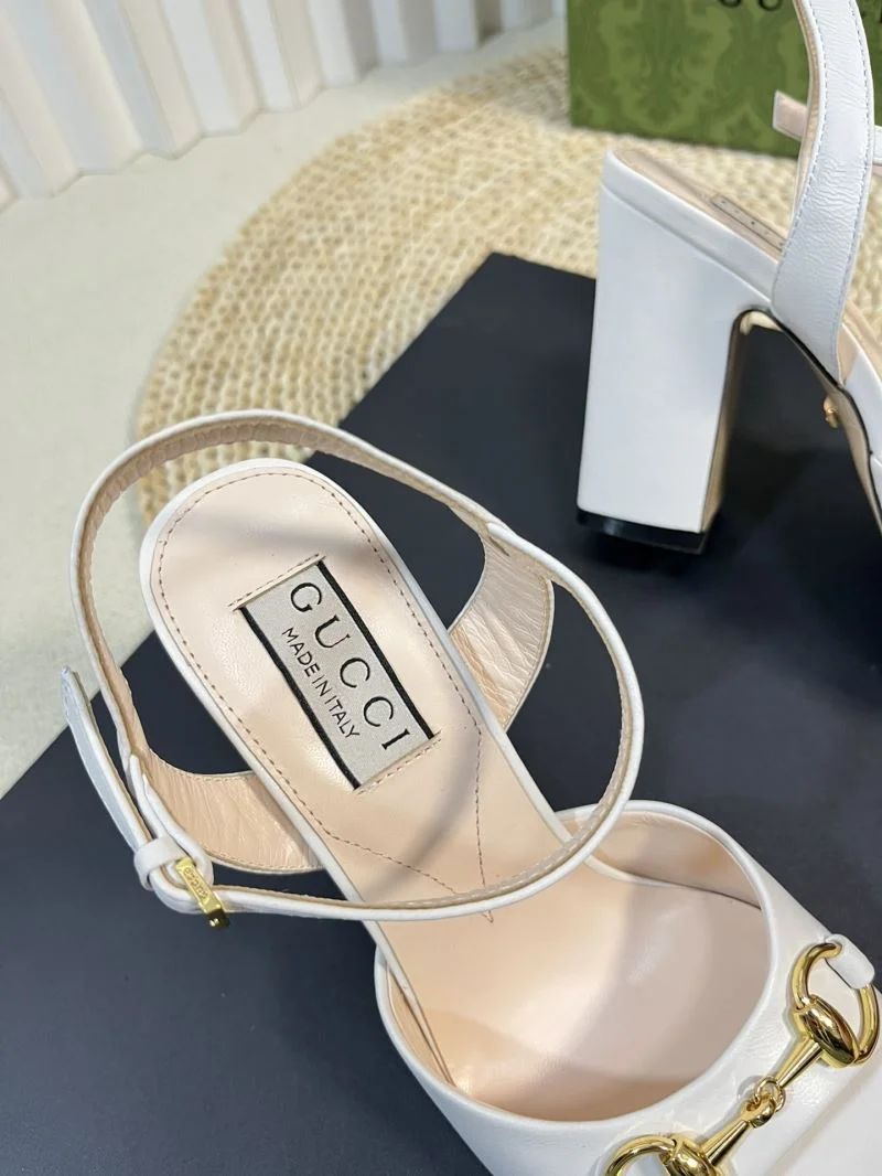 Lightweight Gucci Sandals 25012
