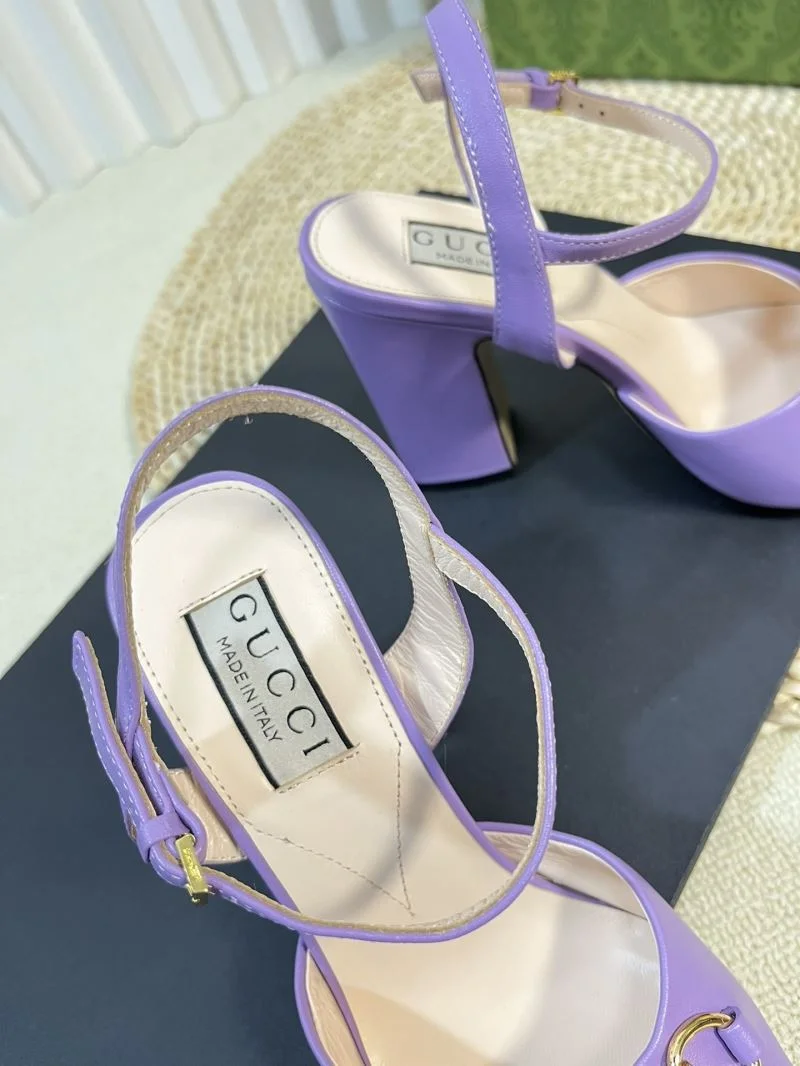 Sleek Gucci Sandals 25000