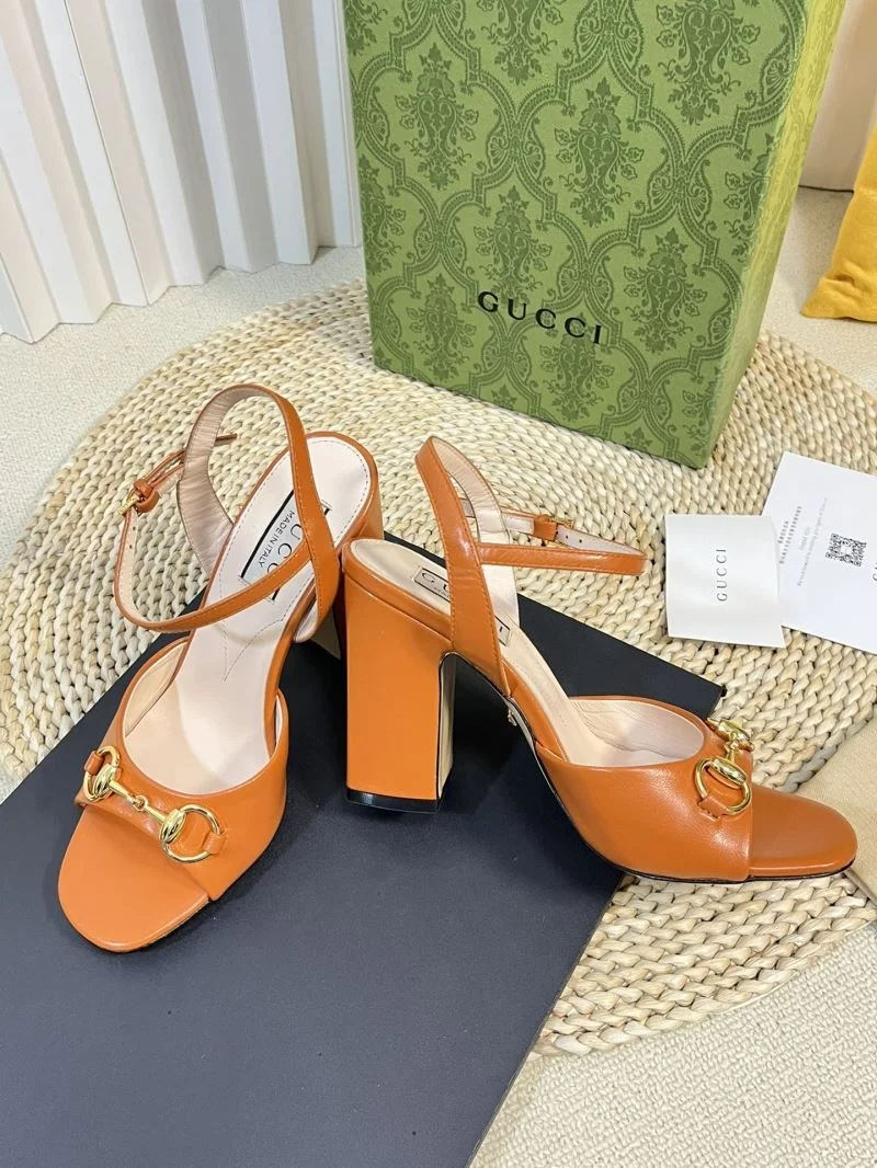 Sporty Gucci Sandals 25032