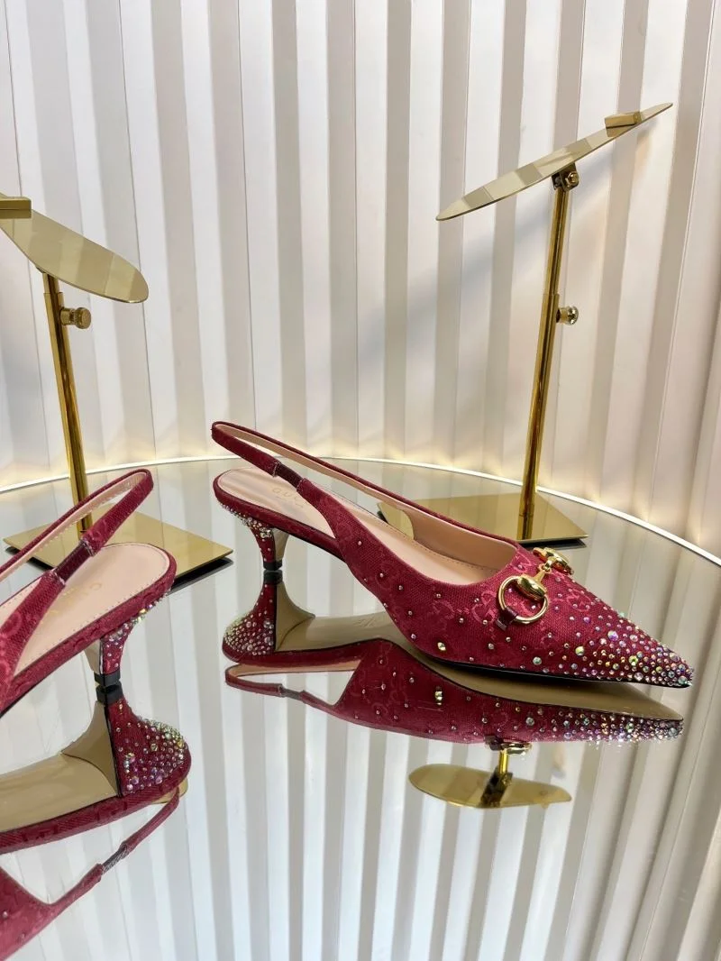 Minimalist Gucci Sandals 24987