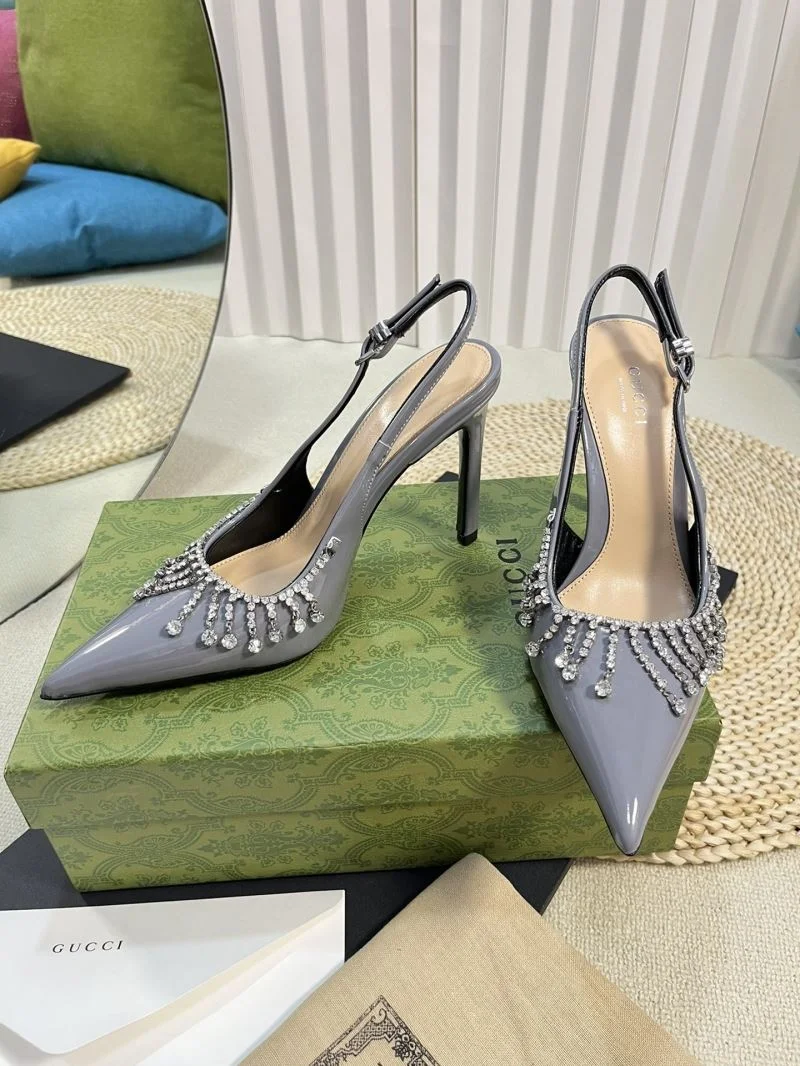Practical Gucci Sandals 25015