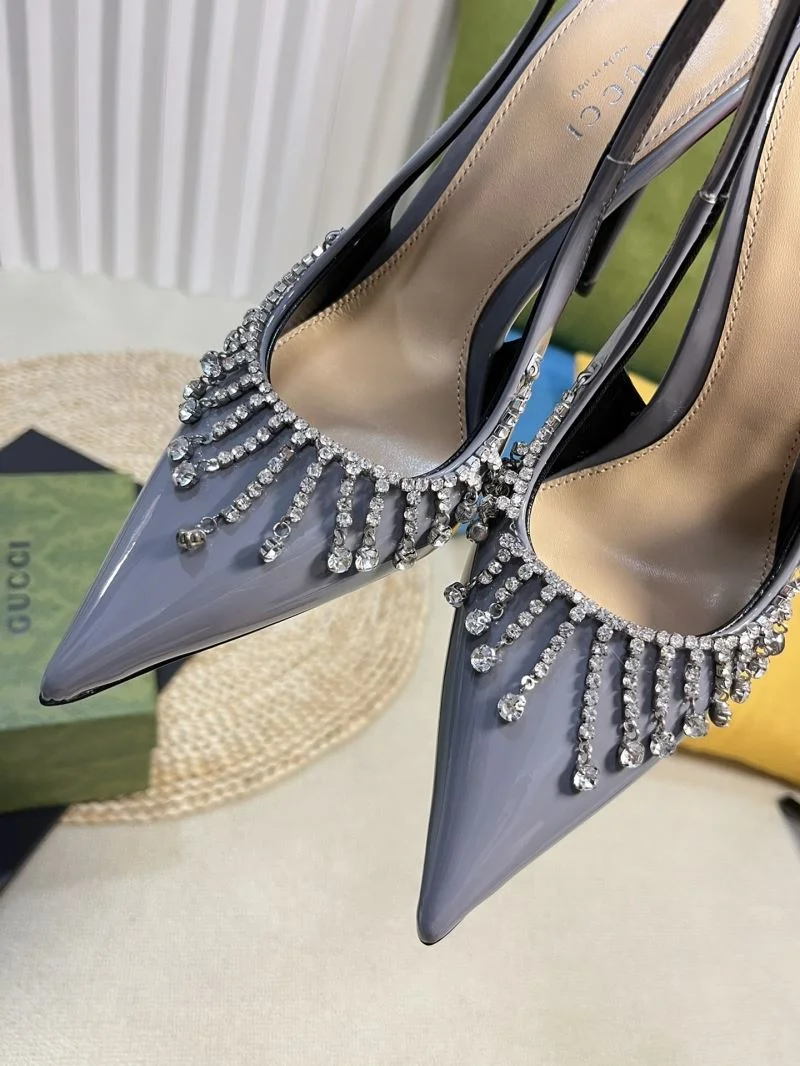 Practical Gucci Sandals 25015