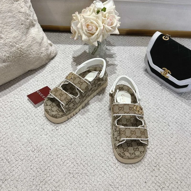 Lightweight Gucci Sandals 24992