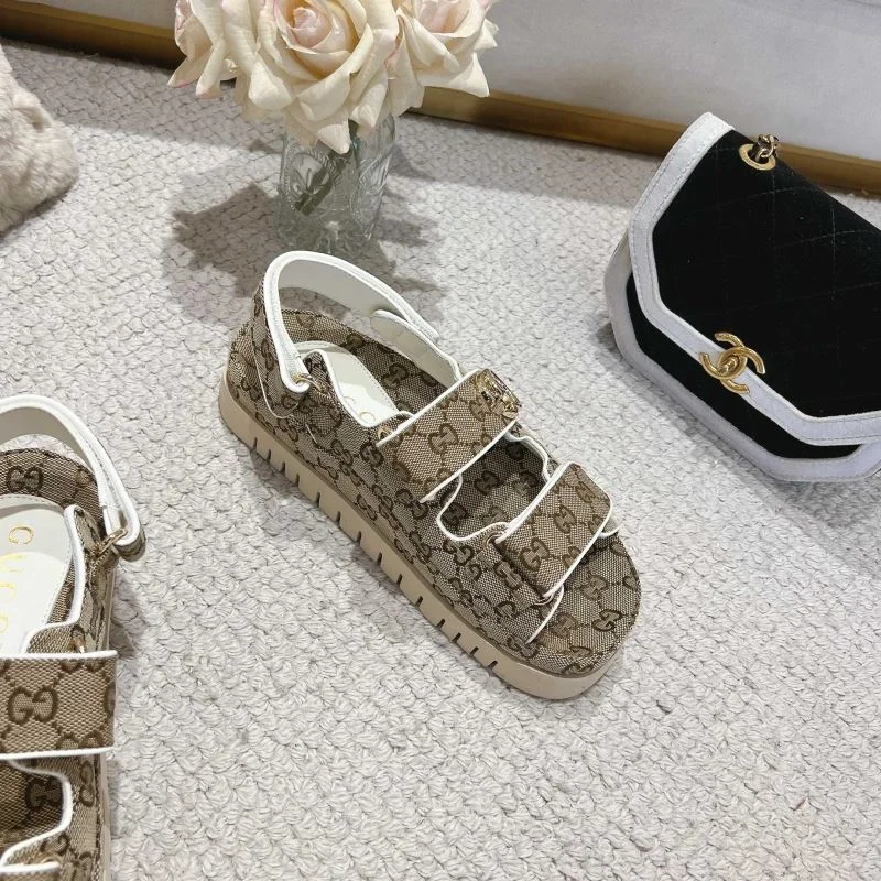 Lightweight Gucci Sandals 24992