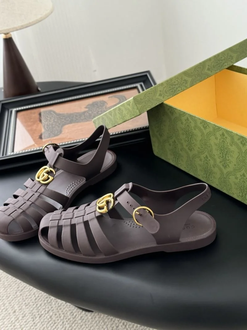 Lightweight Gucci Sandals 24810