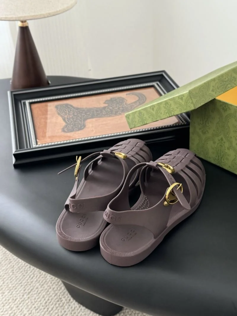 Lightweight Gucci Sandals 24810