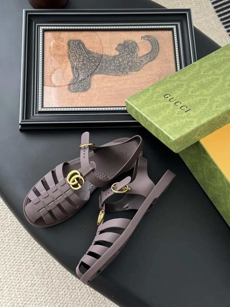Lightweight Gucci Sandals 24810