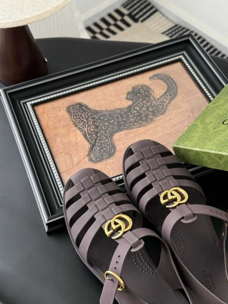 Lightweight Gucci Sandals 24810