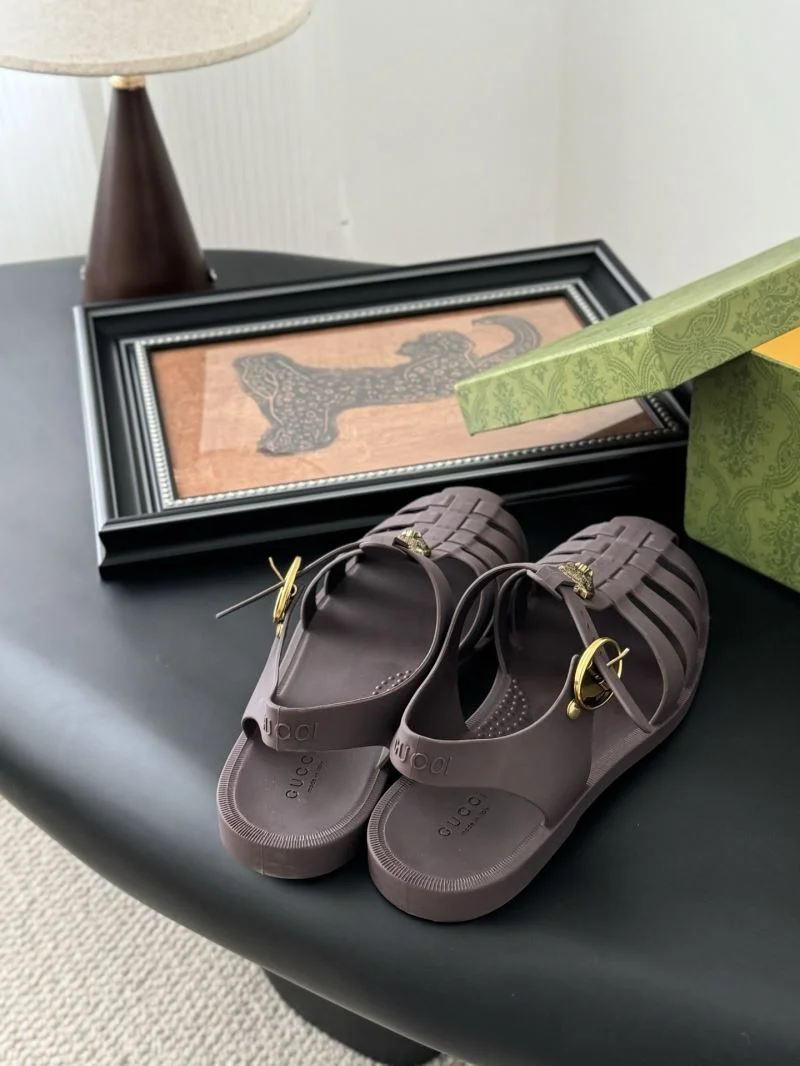 Supportive Gucci Sandals 24785