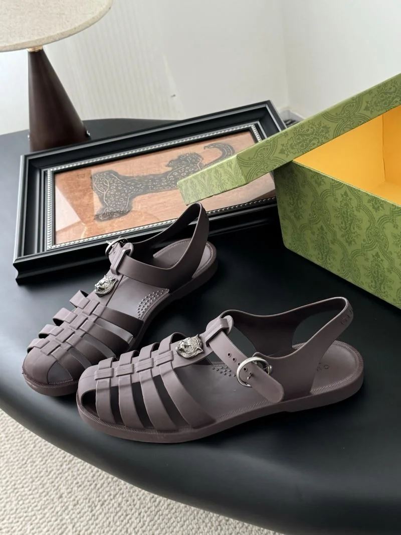 Snug Gucci Sandals 24787
