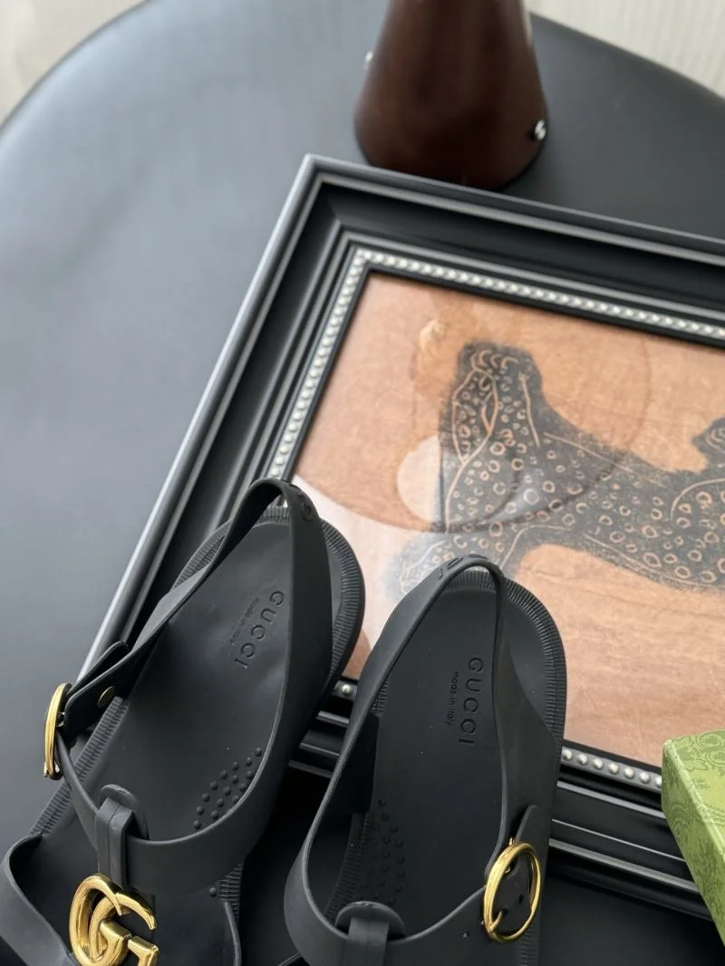 Gucci Sandals Supportive 24813