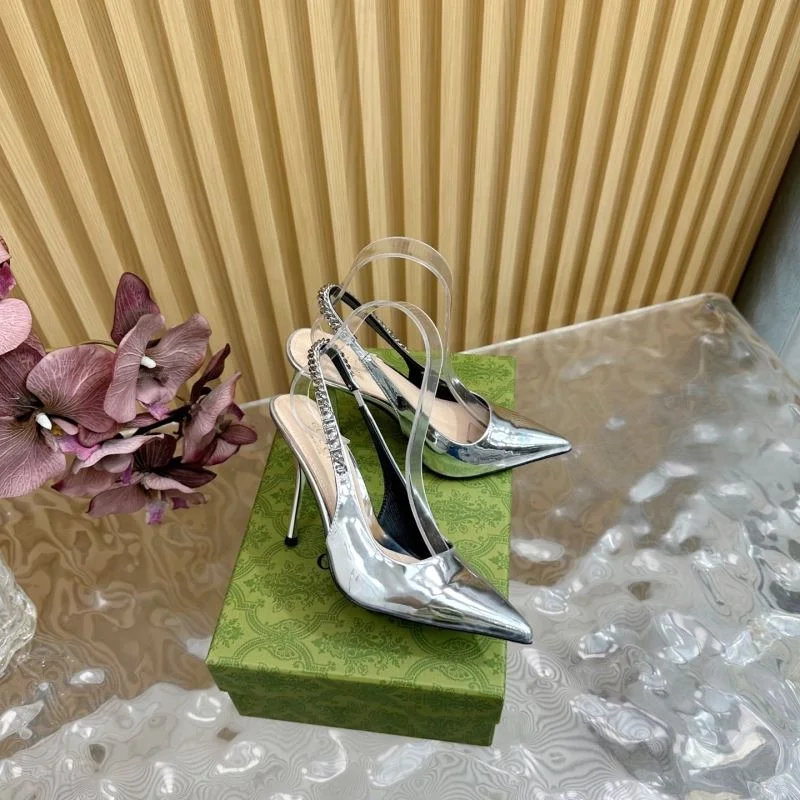 Versatile Gucci Sandals 24796