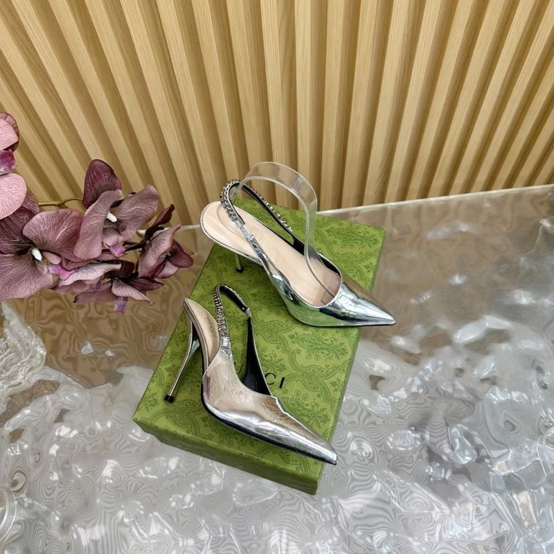 Versatile Gucci Sandals 24796