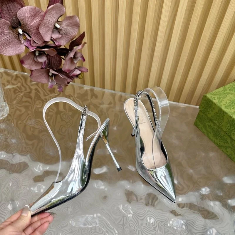 Versatile Gucci Sandals 24796